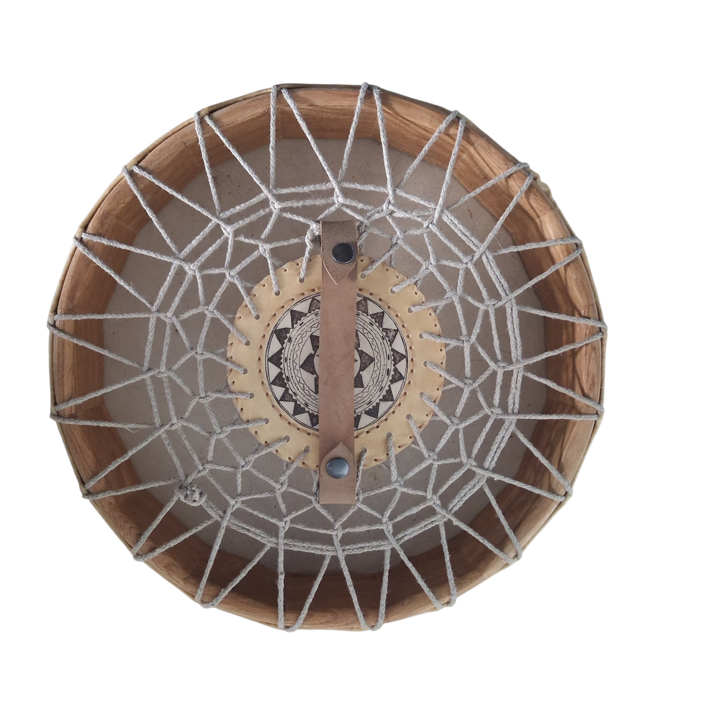 Tambour Chamanique Pyrénéen artisanal peau de daim 38 cm gravure Mandala 1 - Tambours Sacrés Pays Basque