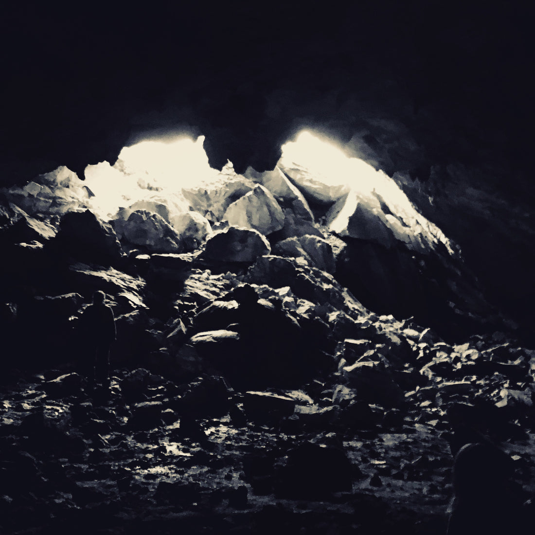 Grotte au Pays Basque - lieu d'inspiration des tambours chamaniques - Tambours Sacrés